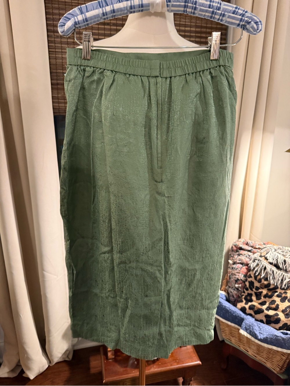 Vintage 100% Silk Adrianna Papell Olive Green Midi Skirt